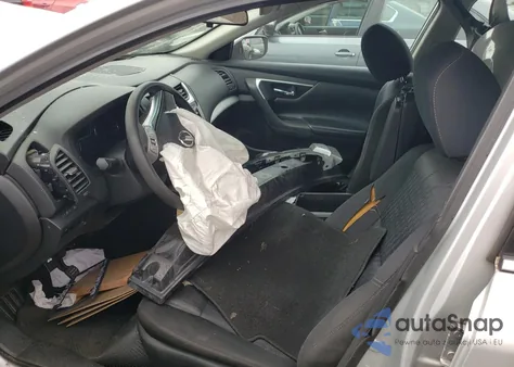 2016 Nissan Altima 2.5 из США, поврежденный, VIN 1N4AL3AP4GN346094